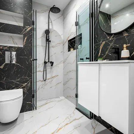 Brand New Luxury 1br In W/ Terrace Apartment